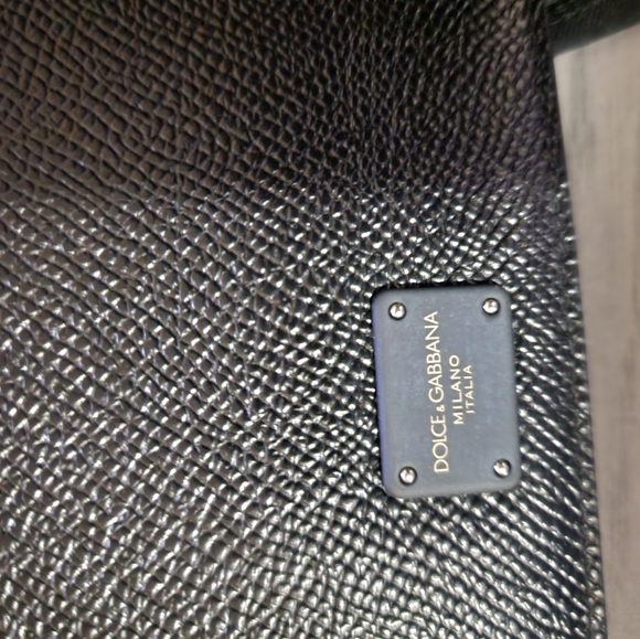 Authentic New Dolce &Gabbana Wallet - Picture 6 of 9